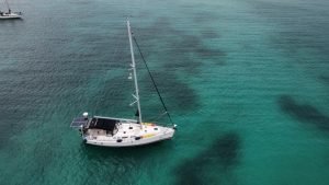 exterior, Hunter 44, sailboat for sale