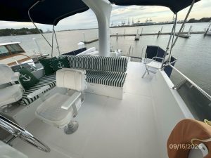 cockpit, Ocean Alexander 450 Classico, trawler for sale