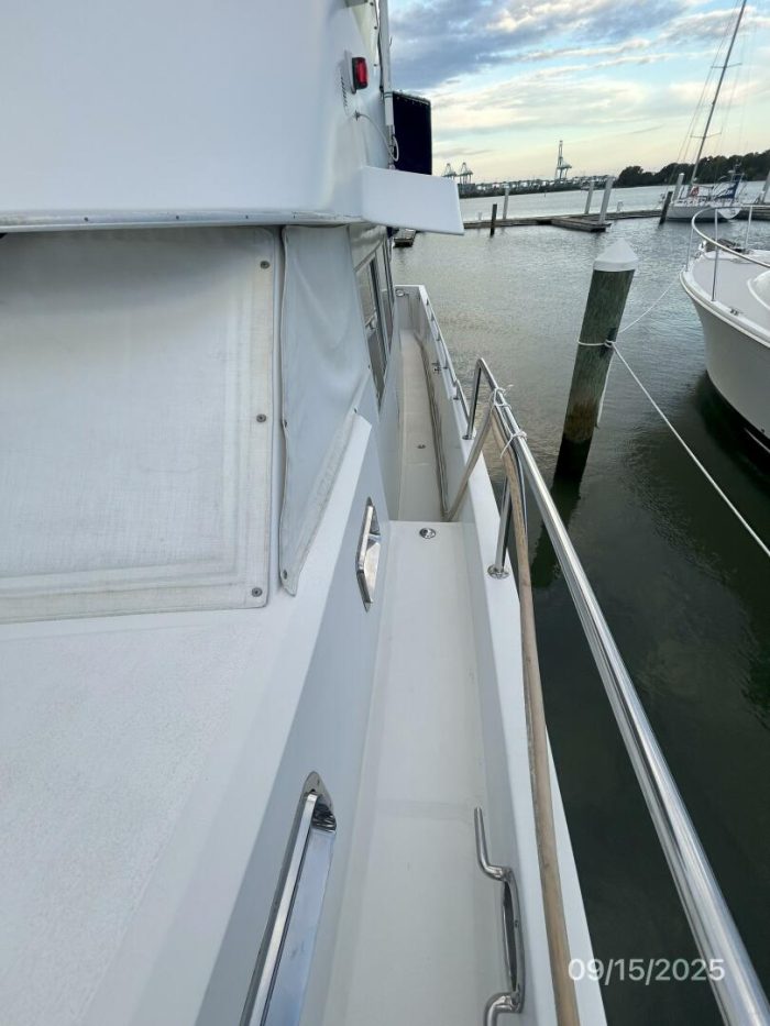 deck, Ocean Alexander 450 Classico, trawler for sale