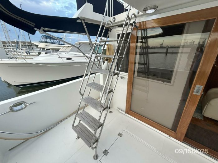 deck, Ocean Alexander 450 Classico, trawler for sale