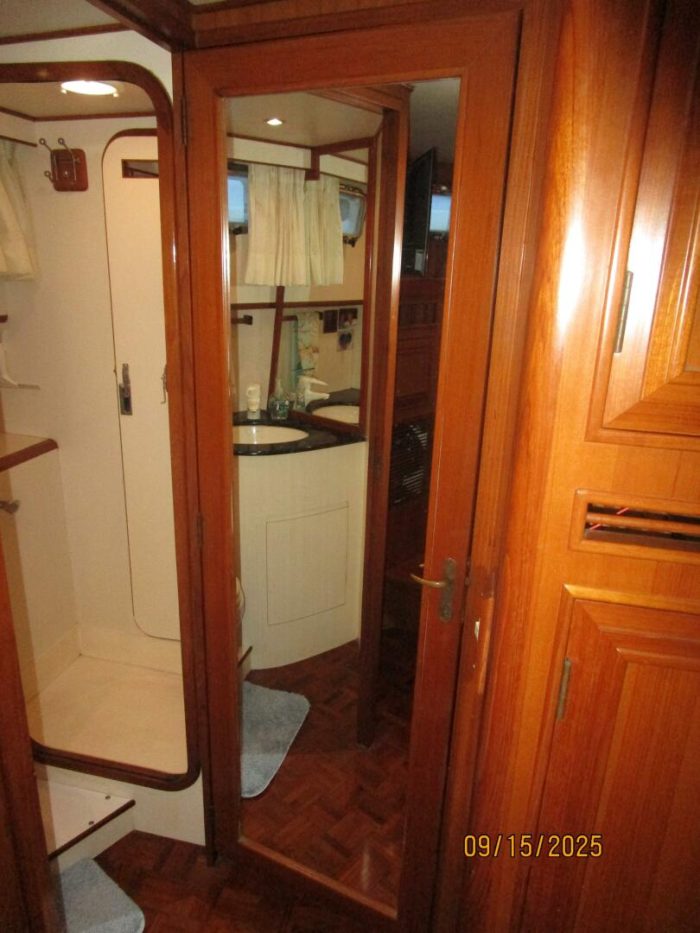 bath, Ocean Alexander 450 Classico, trawler for sale