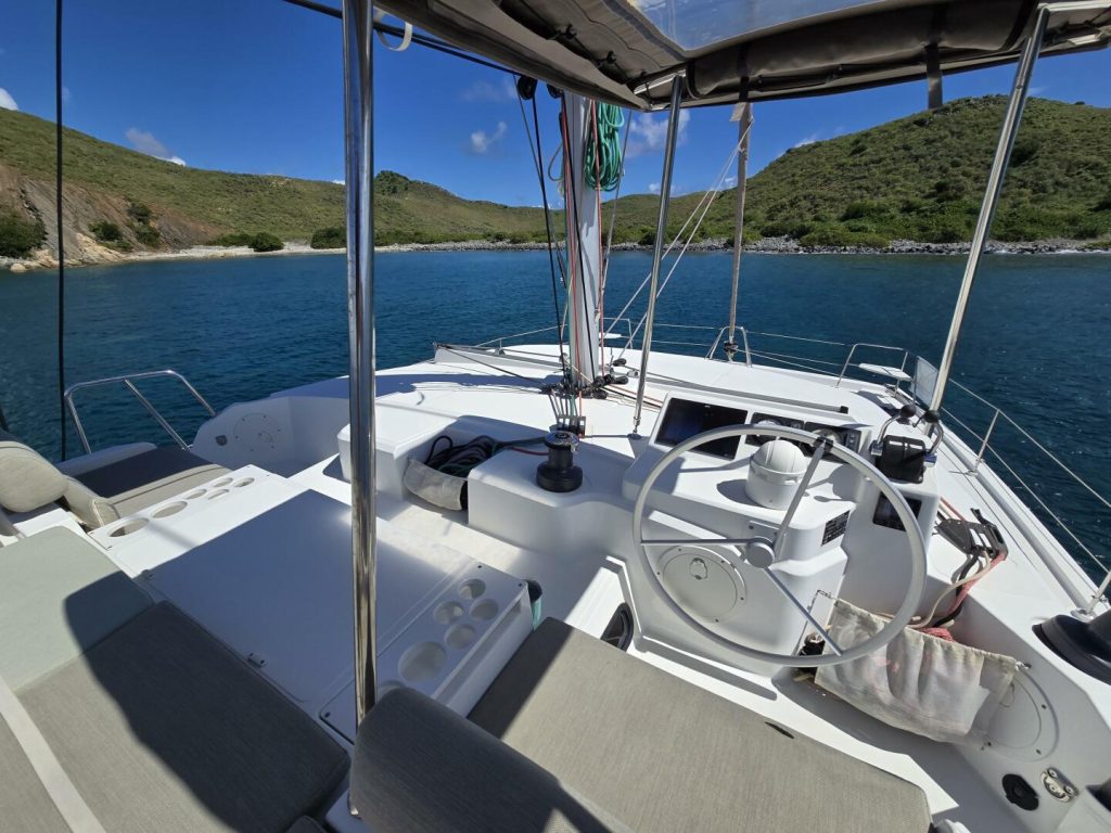 Bali 40 Catspace foredeck lounge with sunpads and dining table