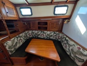 salon, Mason 43, sailboat for sale