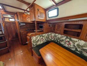 salon, Mason 43, sailboat for sale