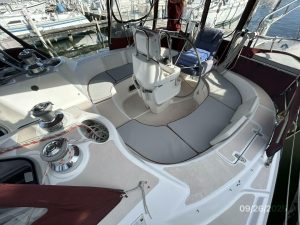 cockpit, Hunter 376, sailboat for sale