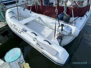 exterior, Hunter 376, sailboat for sale