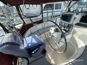 helm, Hunter 376, sailboat for sale