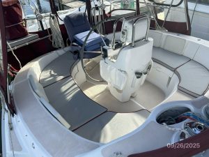 cockpit, Hunter 376, sailboat for sale