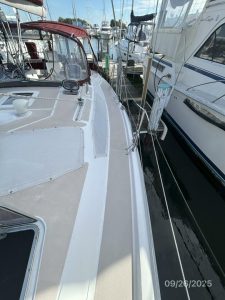 deck, Hunter 376, sailboat for sale