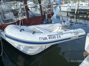 exterior, Hunter 376, sailboat for sale