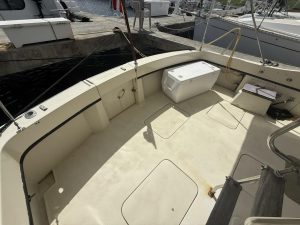 cockpit, Hatteras 37 Convertible, trawler for sale