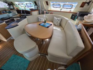 salon, Leopard 43, catamaran for sale