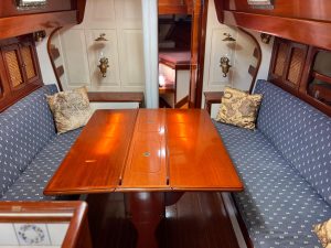 salon, Cherubini, sailboat for sale