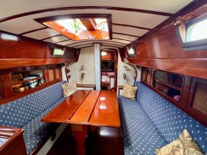 salon, Cherubini, sailboat for sale