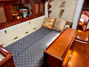 salon, Cherubini, sailboat for sale