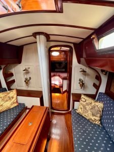 salon, Cherubini, sailboat for sale