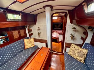 salon, Cherubini, sailboat for sale