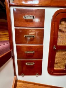 bed, Cherubini, sailboat for sale