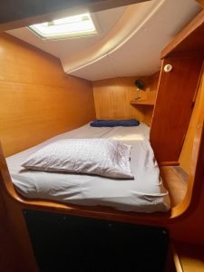 bed, Lagoon 380, catamaran for sale