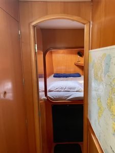 bed, Lagoon 380, catamaran for sale
