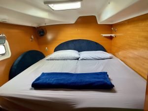 bed, Lagoon 380, catamaran for sale