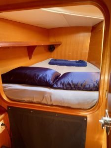 bed, Lagoon 380, catamaran for sale