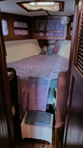 bed, Nautilus 40 Pilothouse, sailboat for sale