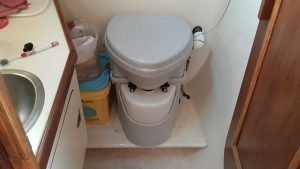 bath, Witness 35, catamaran for sale