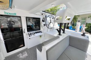helm, Balance 482, catamaran for sale