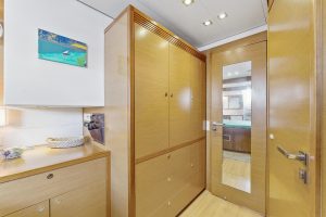 interior, Lagoon 560, catamaran for sale