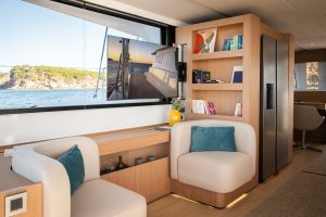 salon, Bali 5.8, catamaran for sale
