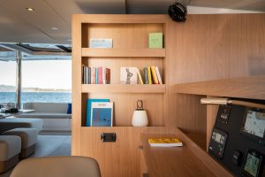 salon, Bali 5.8, catamaran for sale