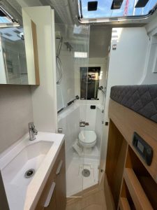bath, Bali 5.8, catamaran for sale