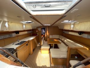 salon, Jeanneau 44, sailboat for sale