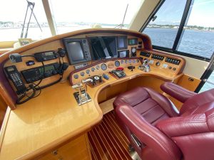 helm, Tennant, power catamaran for sale