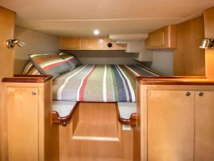bed, Tennant, power catamaran for sale