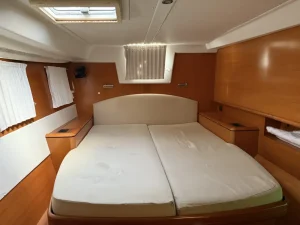 bed, Lagoon 500, catamaran for sale
