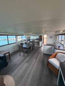 salon, Hatteras 70, trawler for sale