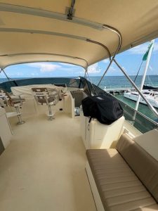 cockpit, Hatteras 70, trawler for sale