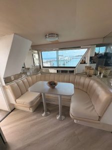 salon, Hatteras 70, trawler for sale