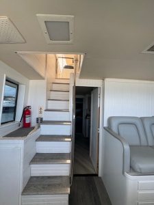 interior, Hatteras 70, trawler for sale