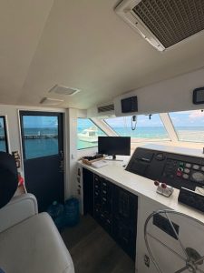 helm, Hatteras 70, trawler for sale