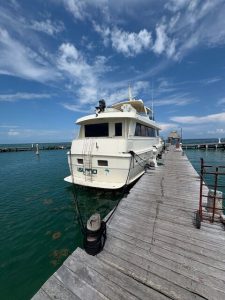 exterior, Hatteras 70, trawler for sale