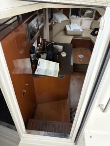 navigation station, Sea Ray, trawler for sale