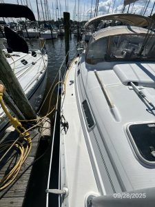 deck, Beneteau 381, sailboat for sale