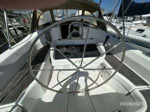 helm, Beneteau 381, sailboat for sale