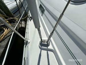 deck, Beneteau 381, sailboat for sale