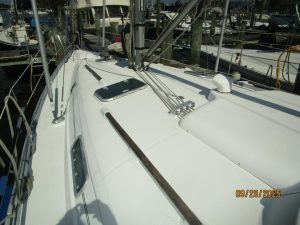 deck, Beneteau 381, sailboat for sale