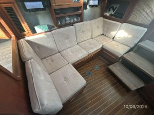salon, Pursuit, trawler for sale