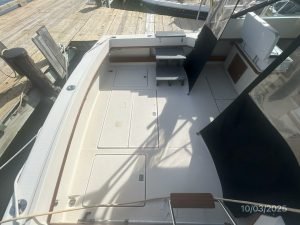 cockpit, Pursuit, trawler for sale